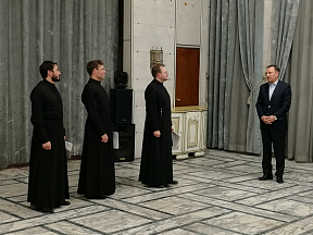 Choristers of the Moscow Danilov Monastery’s perform at the Embassy 