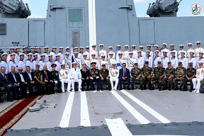 В Тартусе прошел военно-морской парад по случаю Дня ВМФ России В Тартусе прошел военно-морской парад по случаю Дня ВМФ России